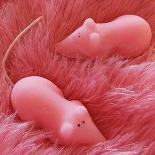 Sugar mice
